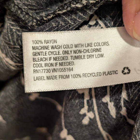 a new day Black Knee Length Dress with White Detail And Flutter Sleeve - Picture 6 of 7